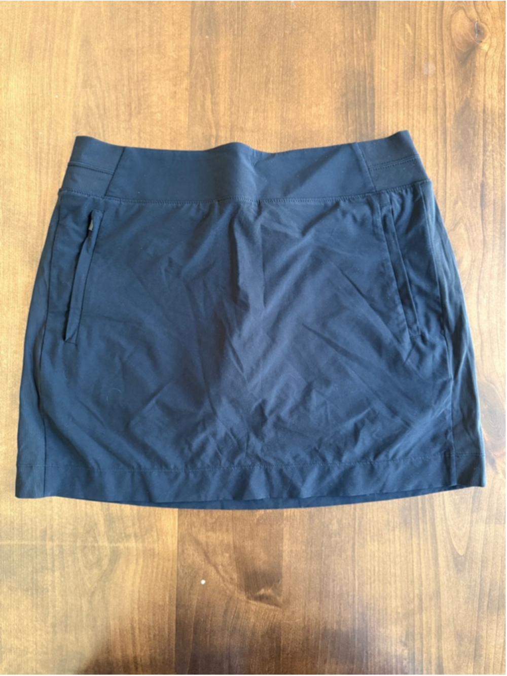 Athleta Brooklyn Skort 16” Black Size 12 Zipper Pockets EUC